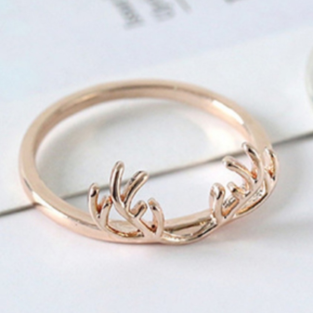 ANTLER RING - Picture 2 of 8